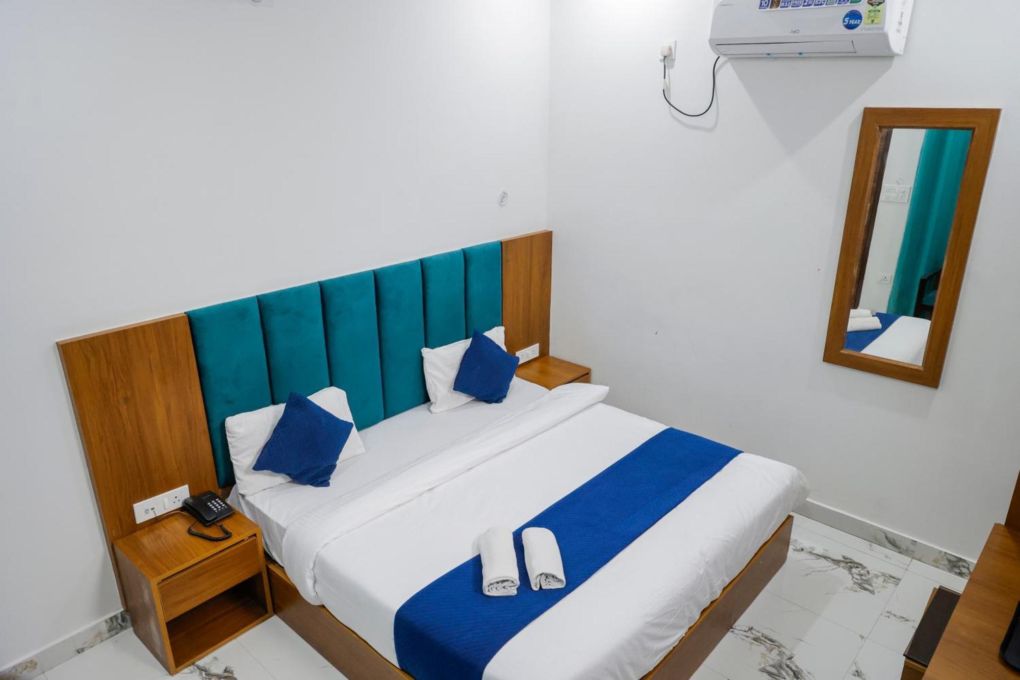 Hotel Parth Inn Rishīkesh Buitenkant foto