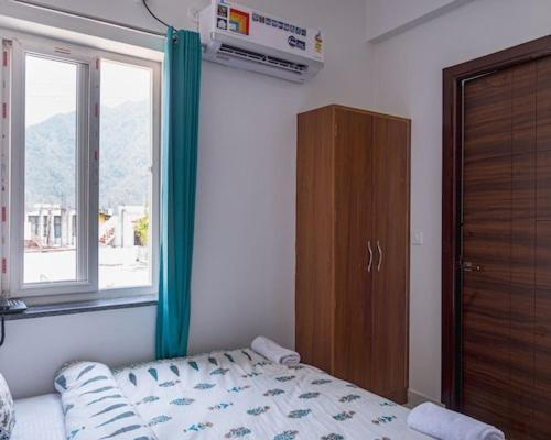 Hotel Parth Inn Rishīkesh Buitenkant foto